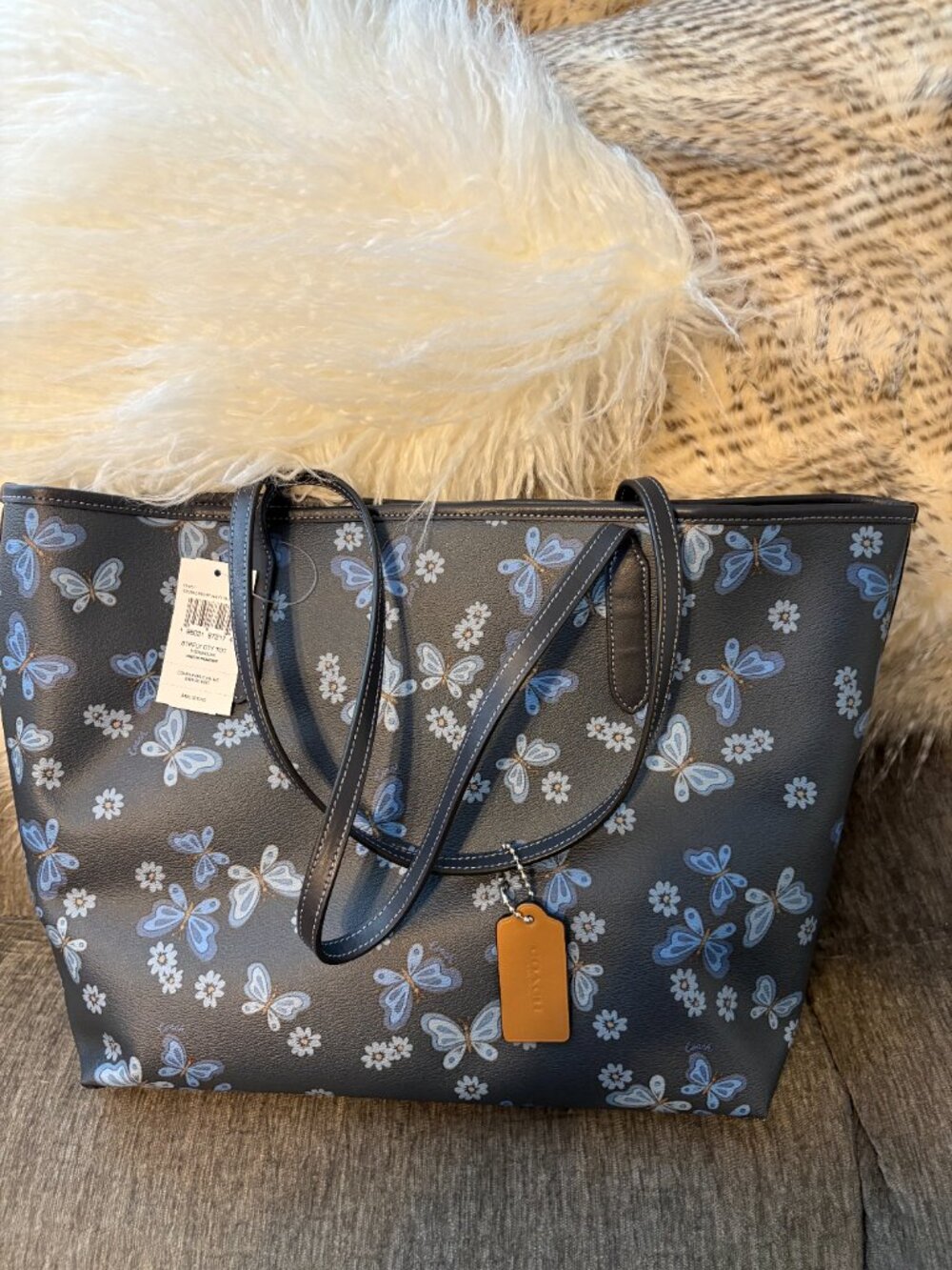 NWT Coach Butterfly City Tote CH211 Midnight Navy Multi